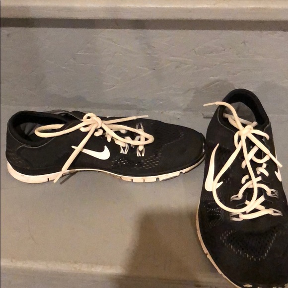 Nike free runners - Picture 1 of 2